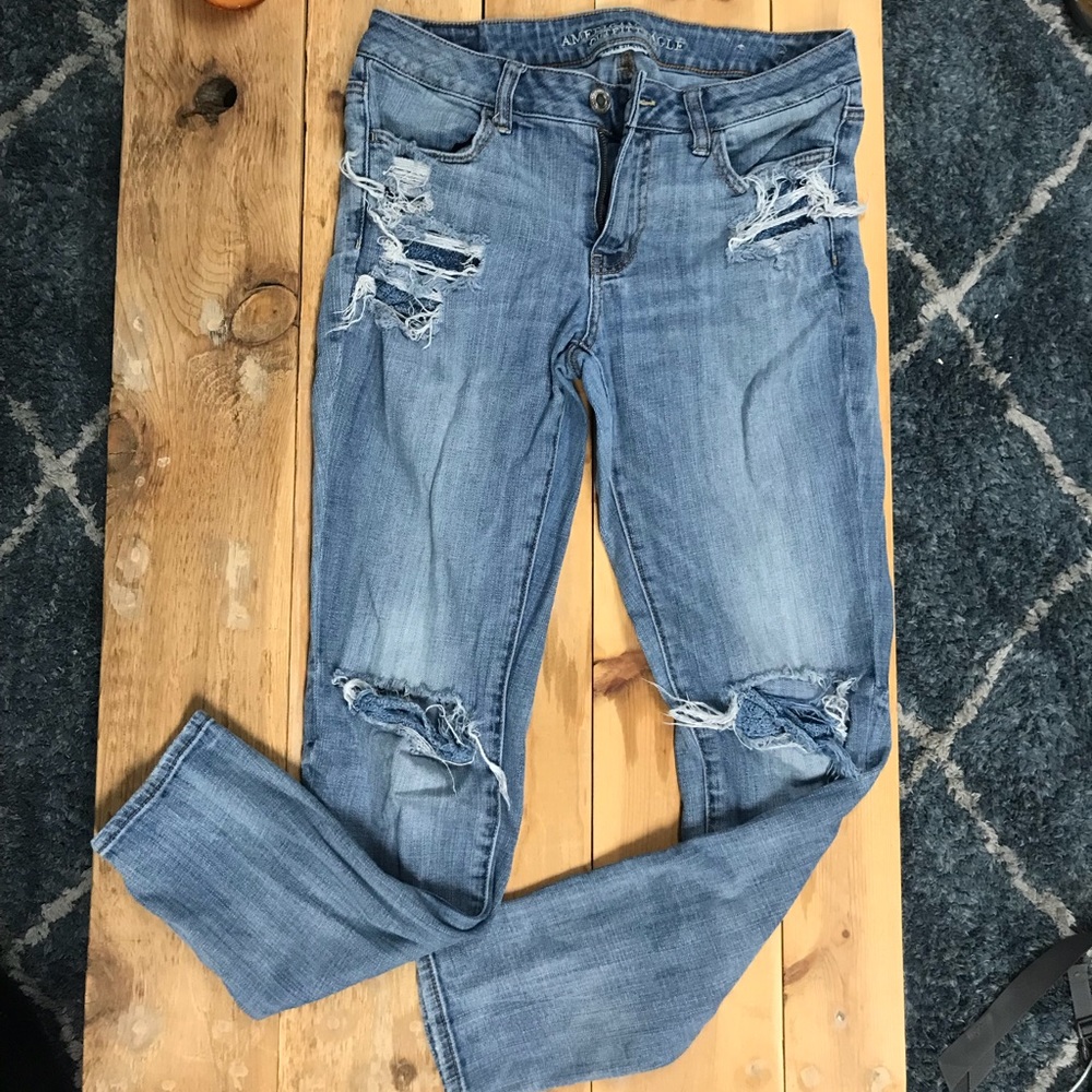 American Eagle Outfitters ripped stretchy jeans